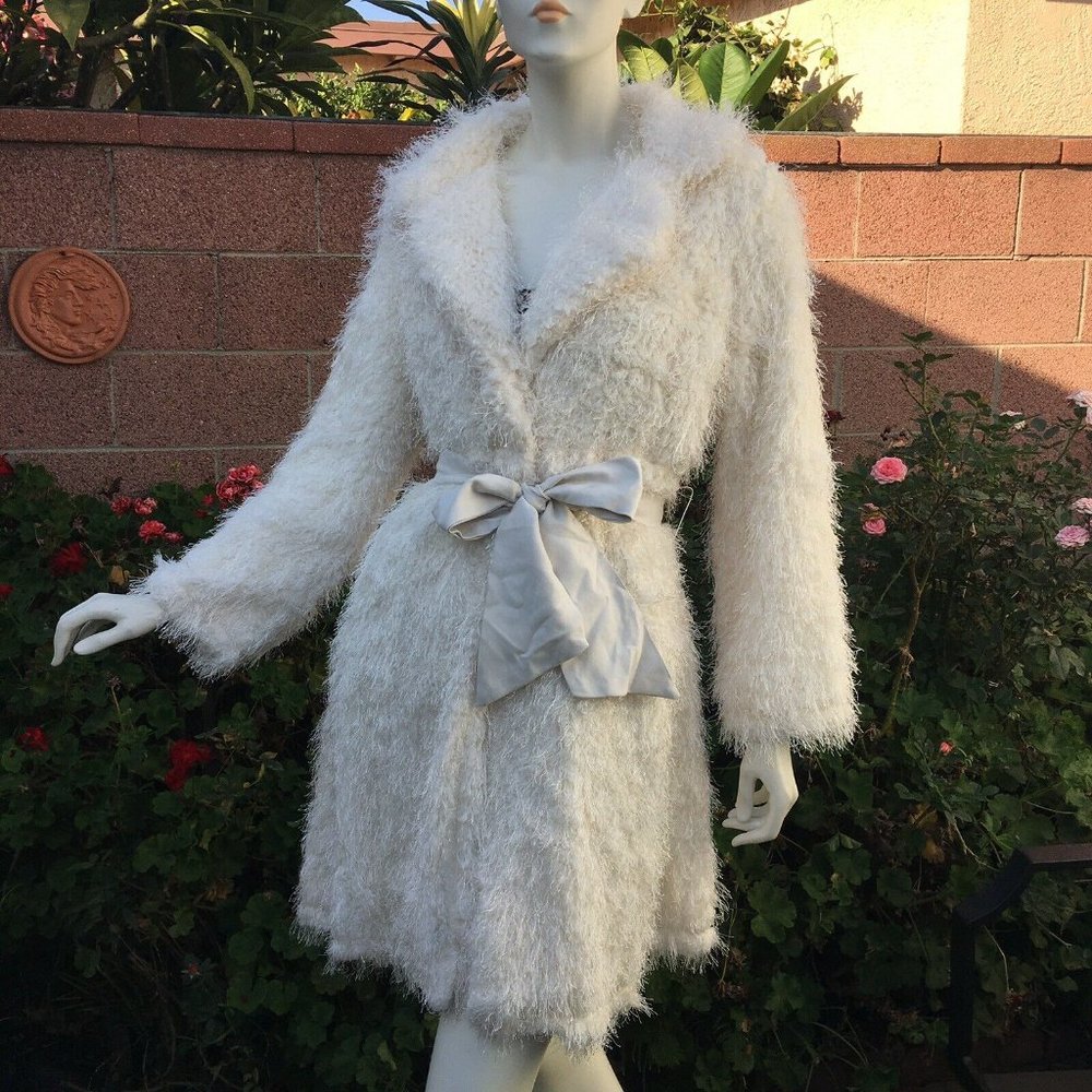 Anthropology Hazel Fuzzy Wrap Coat Size M Wedding Winter White Glamorous NWT